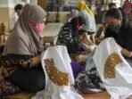antarafoto pelaku umkm terima dana pemulihan ekonomi nasional 140720 mrh 3_1