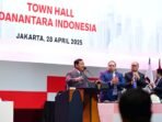 presiden-prabowo-berikan-arahan-kepada-1500-pimpinan-bumn-dalam-acara-town-hall-danantara-indonesia-28042025-211720