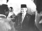 0455448PRESIDEN-SOEHARTO358-05780x390