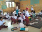 Siswa-SD-Negeri-9-Kebayakan-mengikuti-kegiatan-belajar-mengajar-Kampung-Dongeng-Kabupaten-Aceh-Tengah-Dok.-RRI