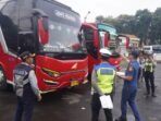 20-260226122442berita14974_Sejumlah_petugas_menggelar_pemeriksaan_Ram_Check_Pastikan_Bus_Layak_Jalan