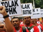 202508260731ancaman-phk-massal-pekerja-industri-rokok-begini-reaksi-kemnaker-LMJon7DbZP